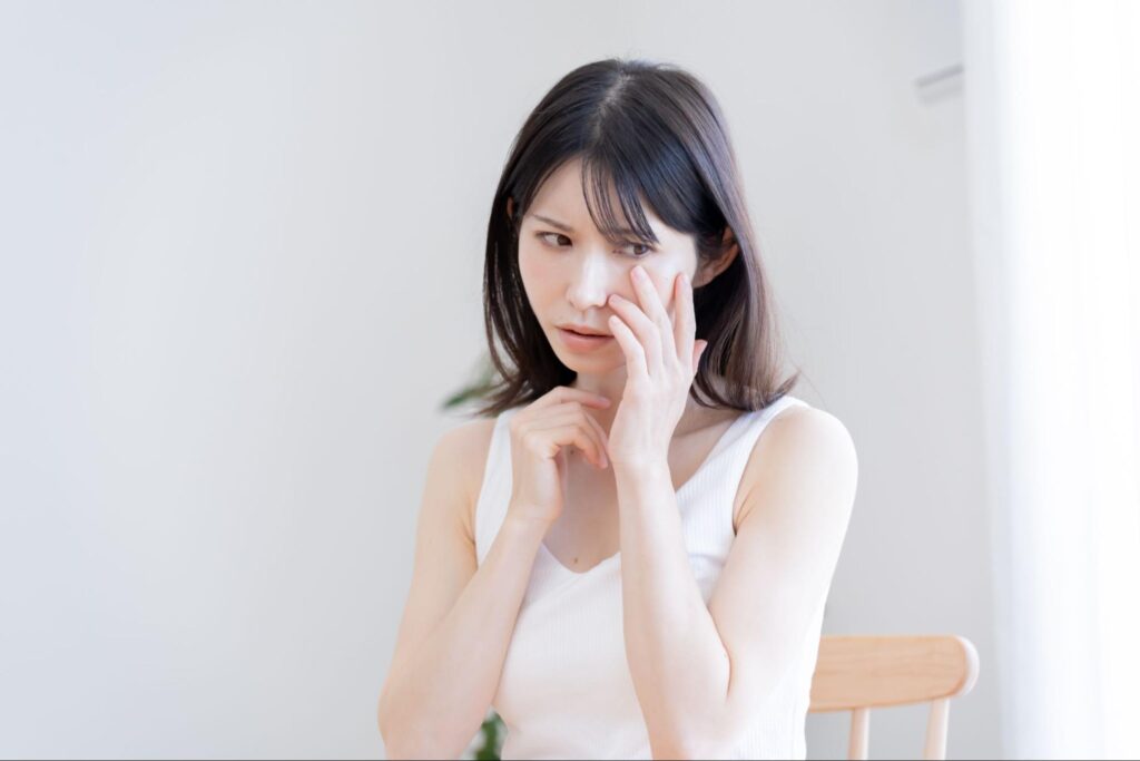 クマ取り 腫れ ひどい